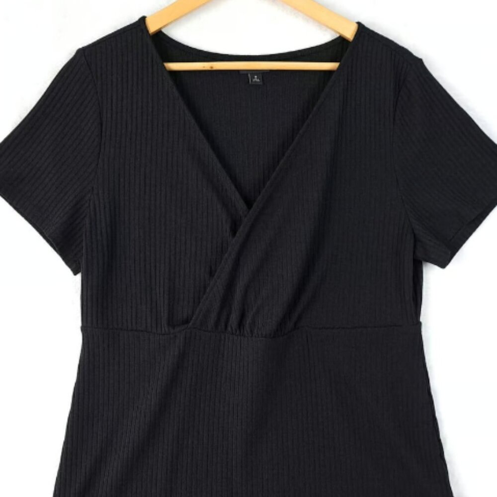 Torrid Top Womens 2X Black Rib Surplice Tee Short Sleeves V-Neck Stretch Fitted